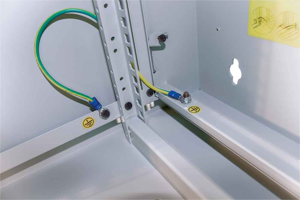 19" Double Section Wallmount Cabinet Image 12